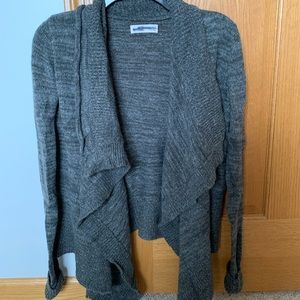 Abercrombie soft knit cardigan
